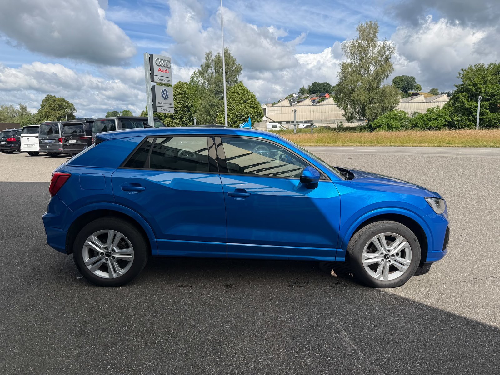 AUDI Q2 35 TFSI advanced, Petrol, Second hand / Used, Manual - 6