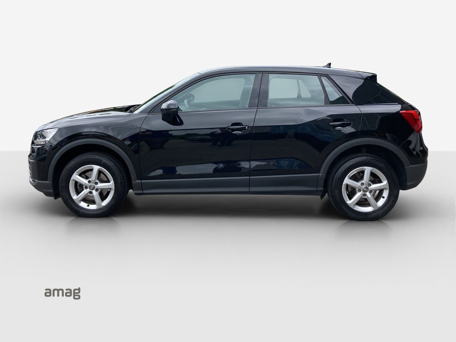 AUDI Q2 35 TFSI, Petrol, Second hand / Used, Automatic - 2