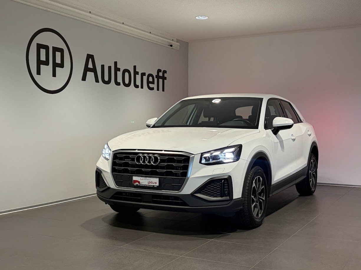 AUDI Q2 40 TFSI, Petrol, Second hand / Used, Automatic - 2