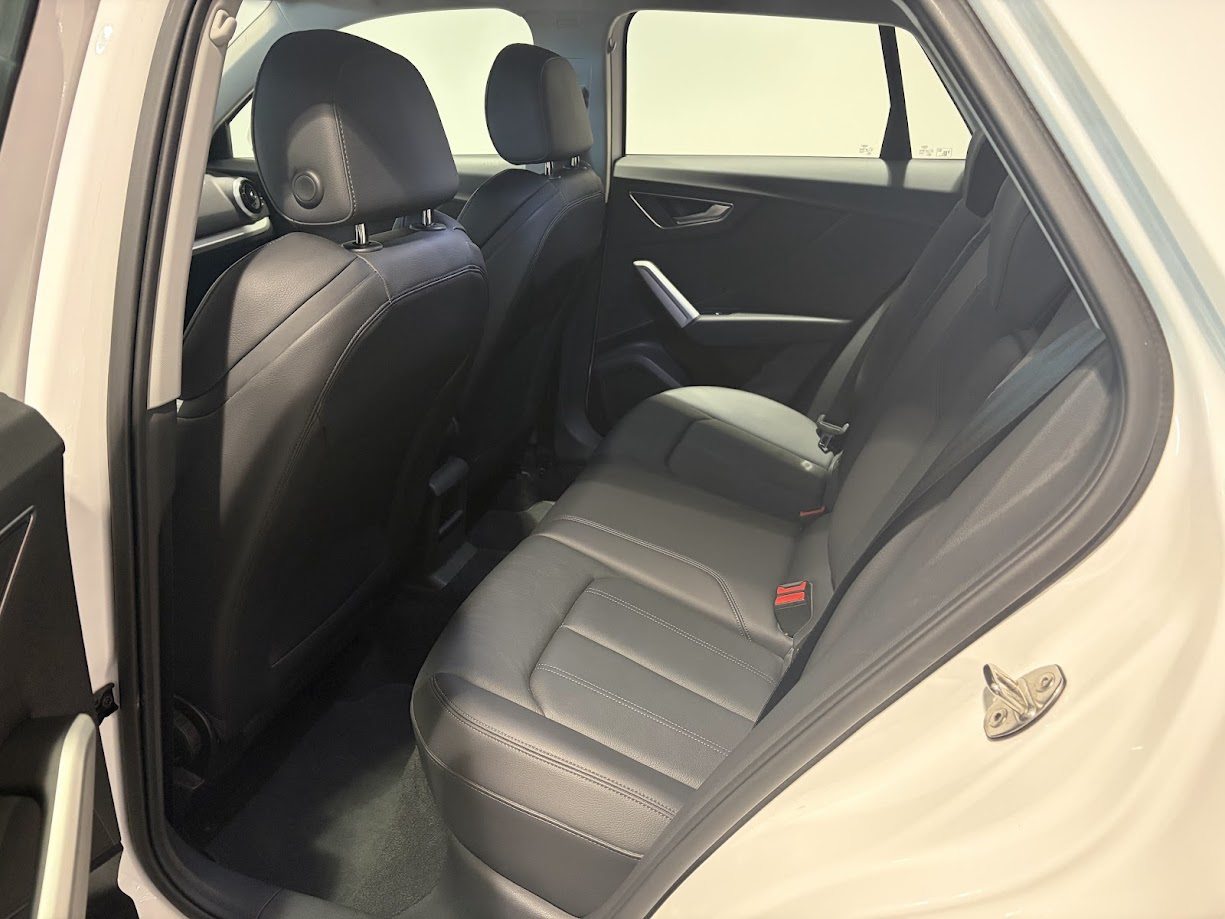 AUDI Q2 40 TFSI, Petrol, Second hand / Used, Automatic - 5