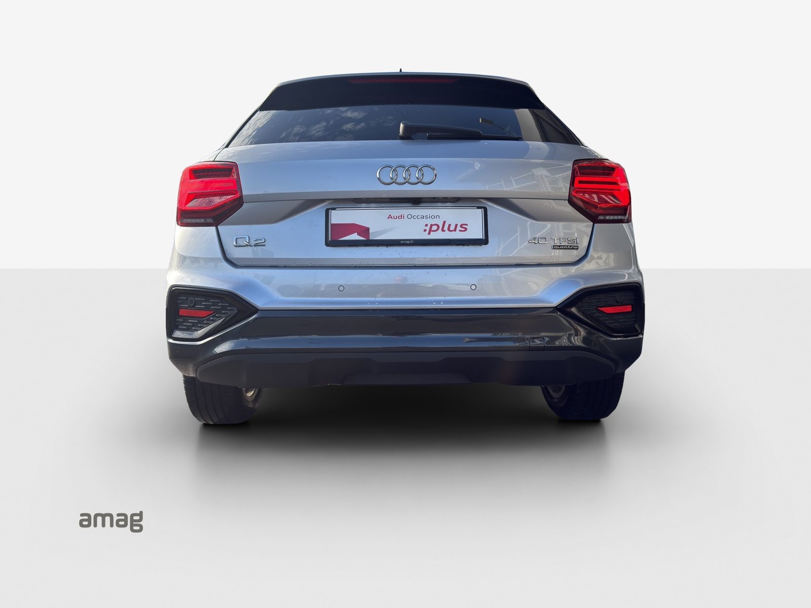 AUDI Q2 40 TFSI advanced Attraction, Benzin, Occasion / Gebraucht, Automatik - 4