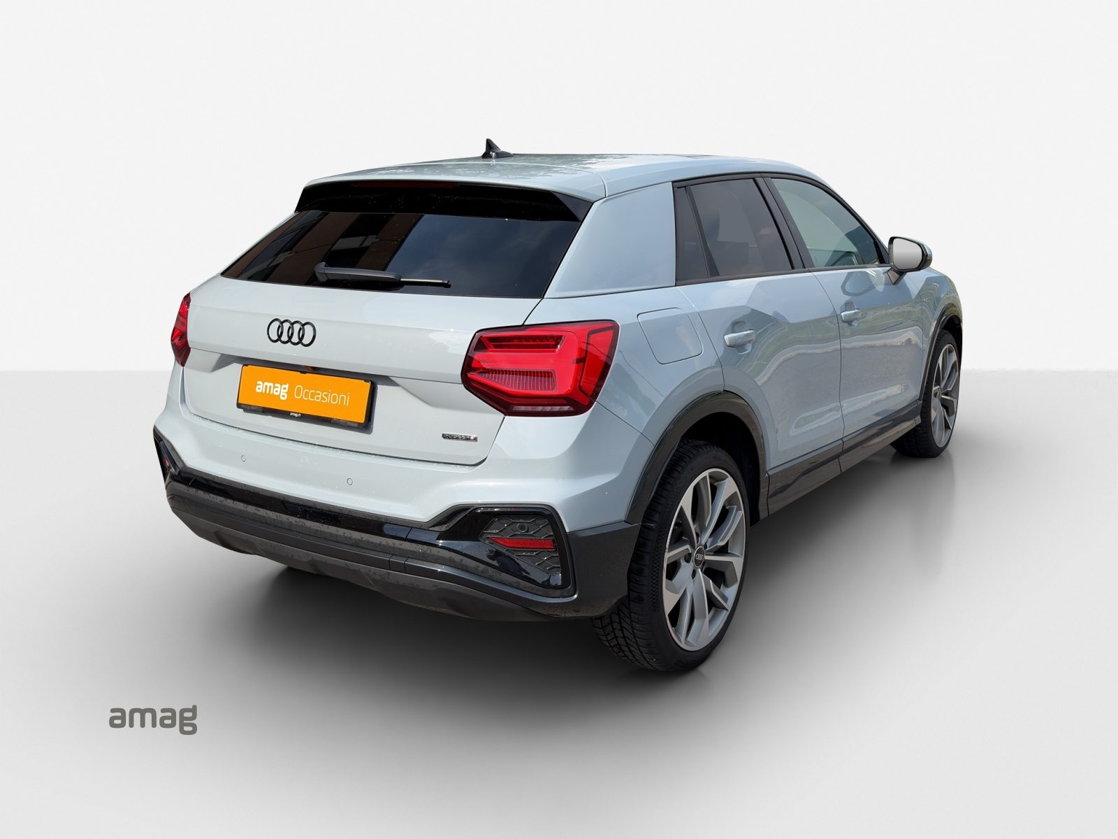 AUDI Q2 40 TFSI S line Attraction, Benzin, Occasion / Gebraucht, Automatik - 5