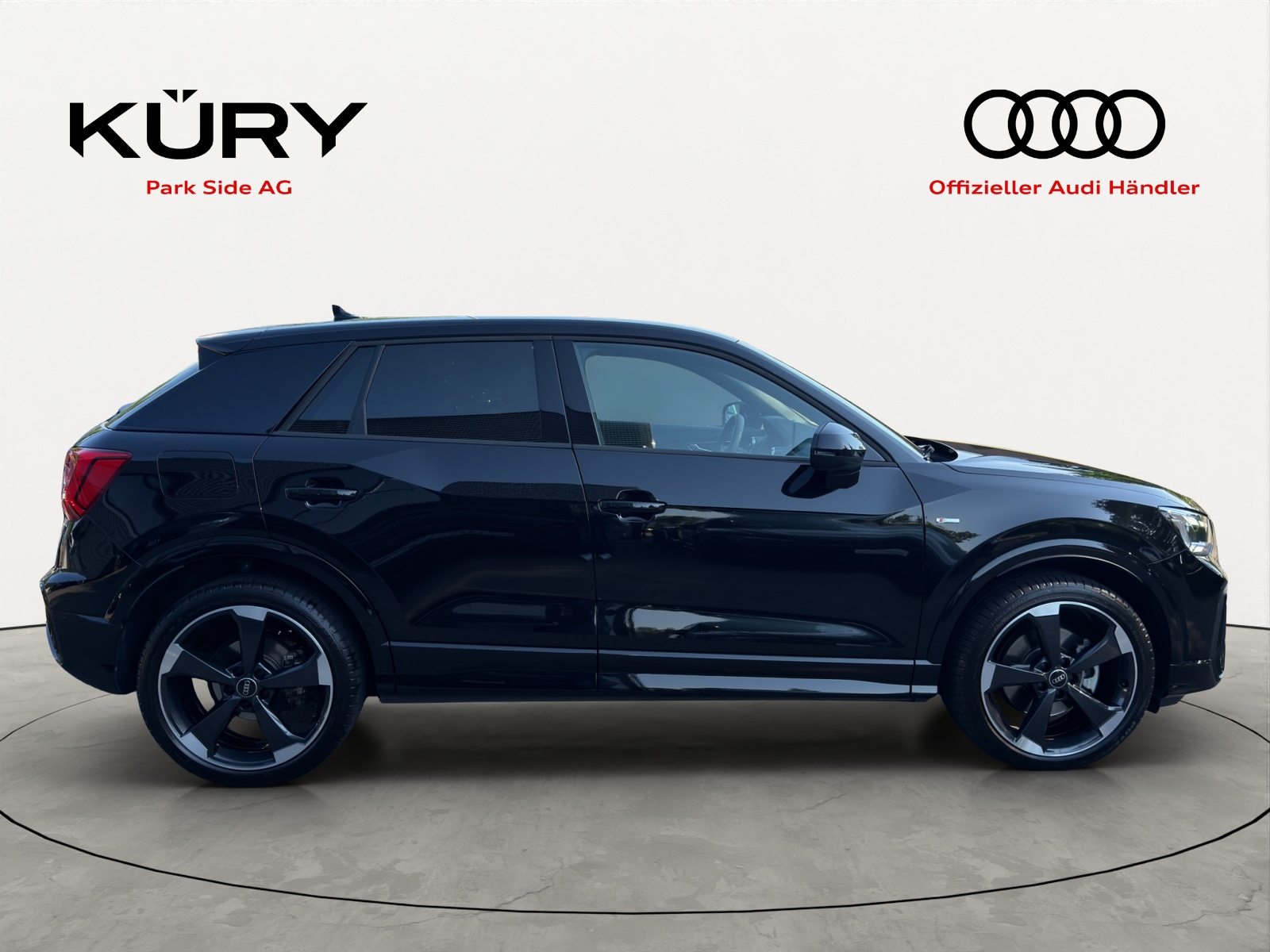 AUDI Q2 40 TFSI S line Attraction, Petrol, Second hand / Used, Automatic - 3