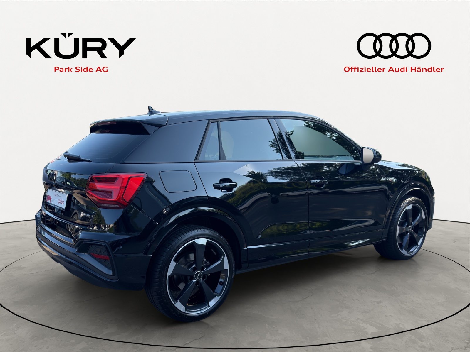 AUDI Q2 40 TFSI S line Attraction, Petrol, Second hand / Used, Automatic - 4