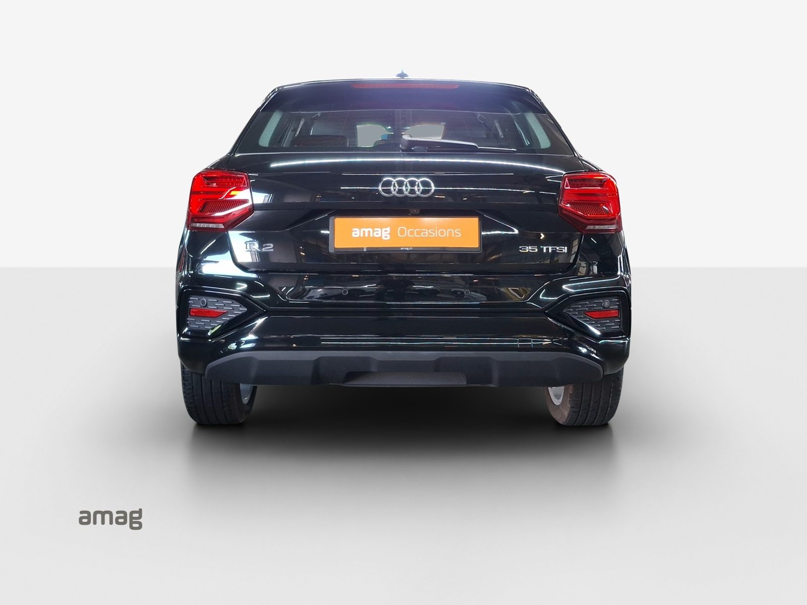 AUDI Q2 35 TFSI advanced, Petrol, Second hand / Used, Automatic - 4