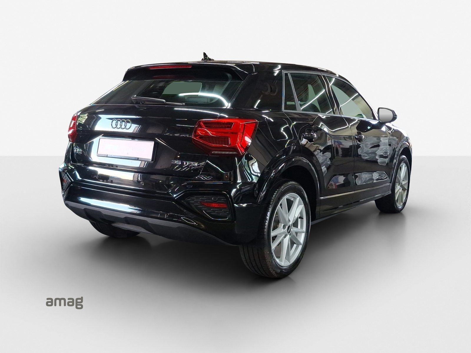 AUDI Q2 35 TFSI advanced, Petrol, Second hand / Used, Automatic - 5