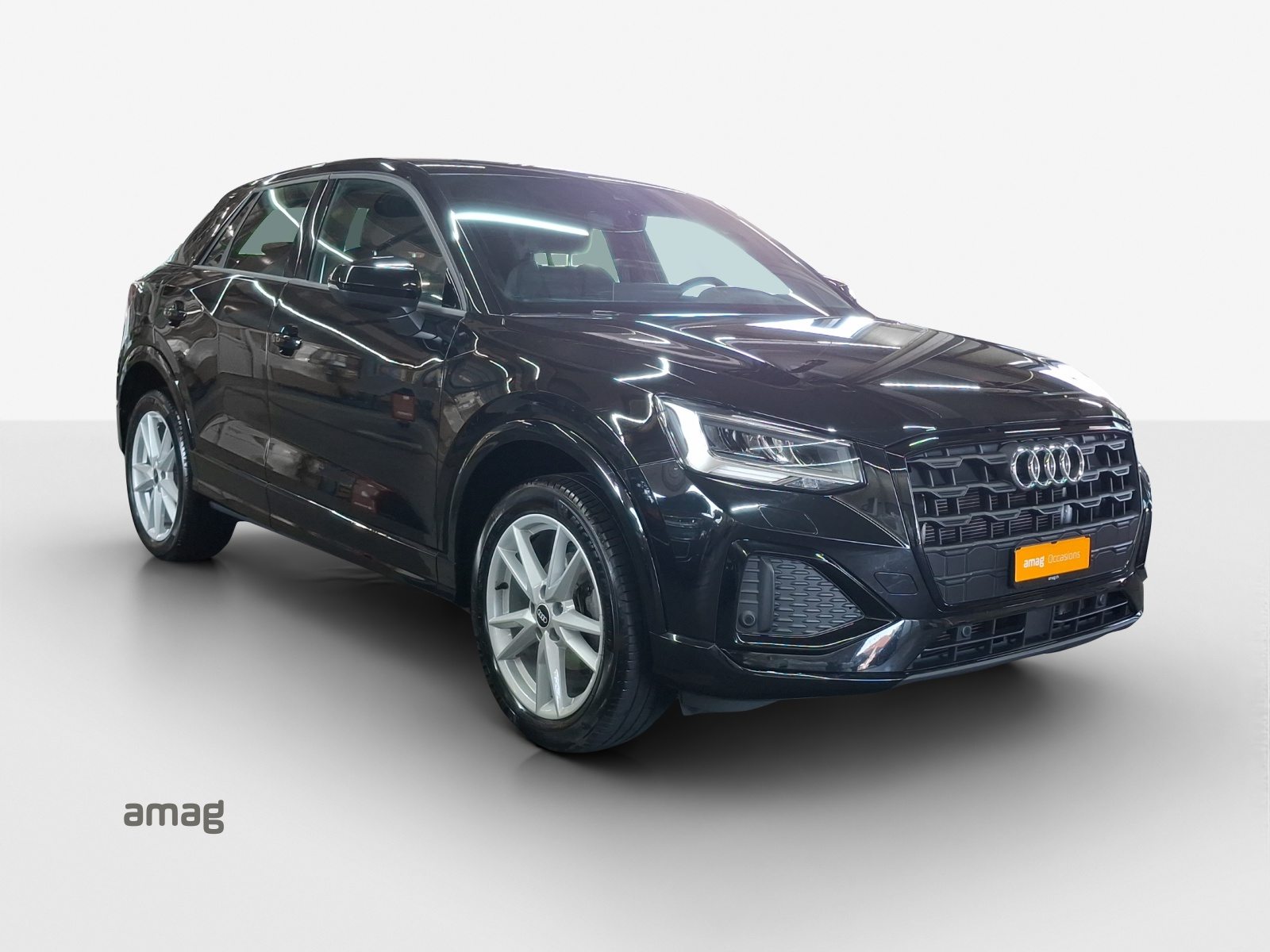 AUDI Q2 35 TFSI advanced, Petrol, Second hand / Used, Automatic - 6