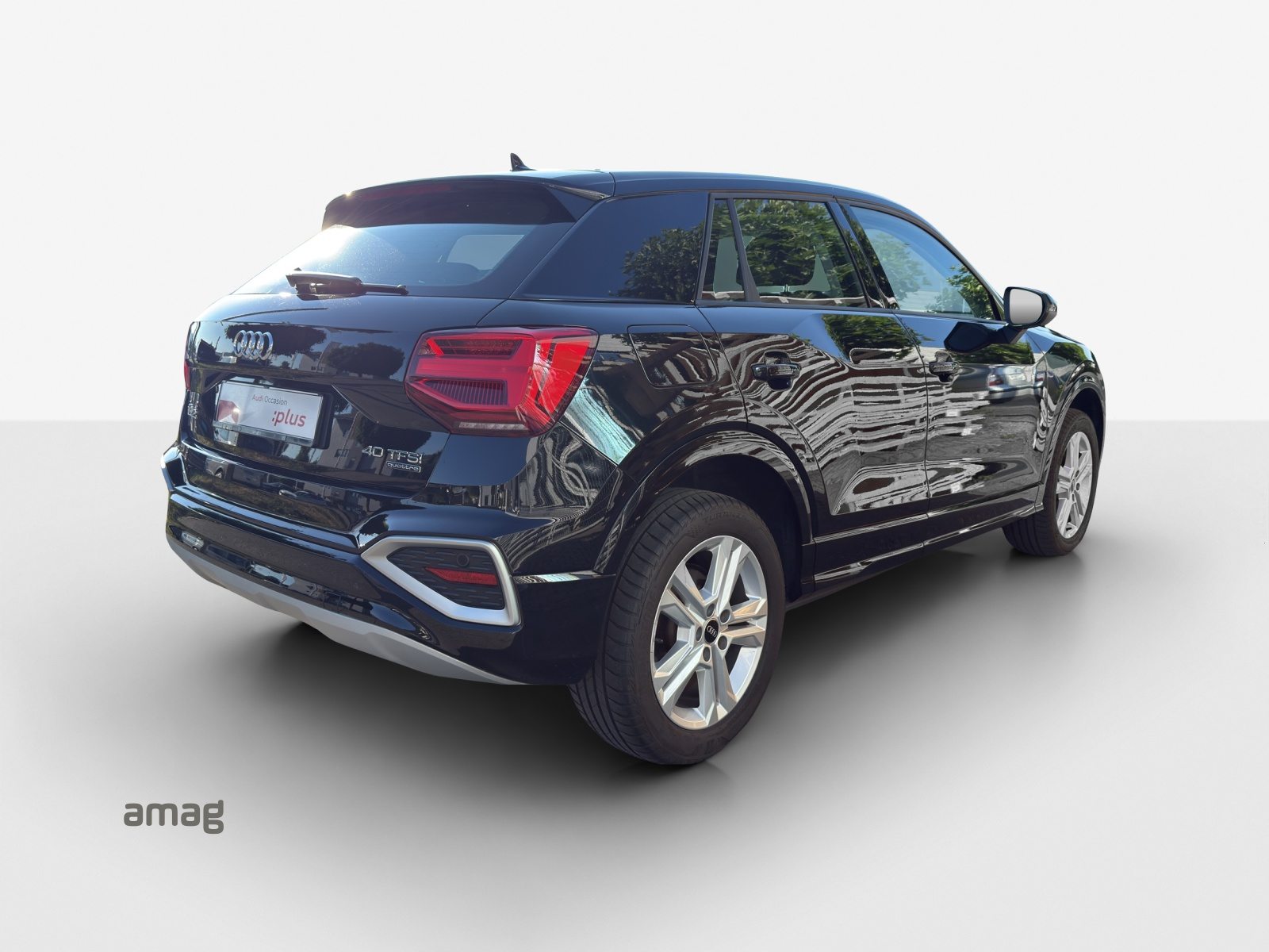AUDI Q2 40 TFSI advanced, Benzin, Occasion / Gebraucht, Automatik - 3