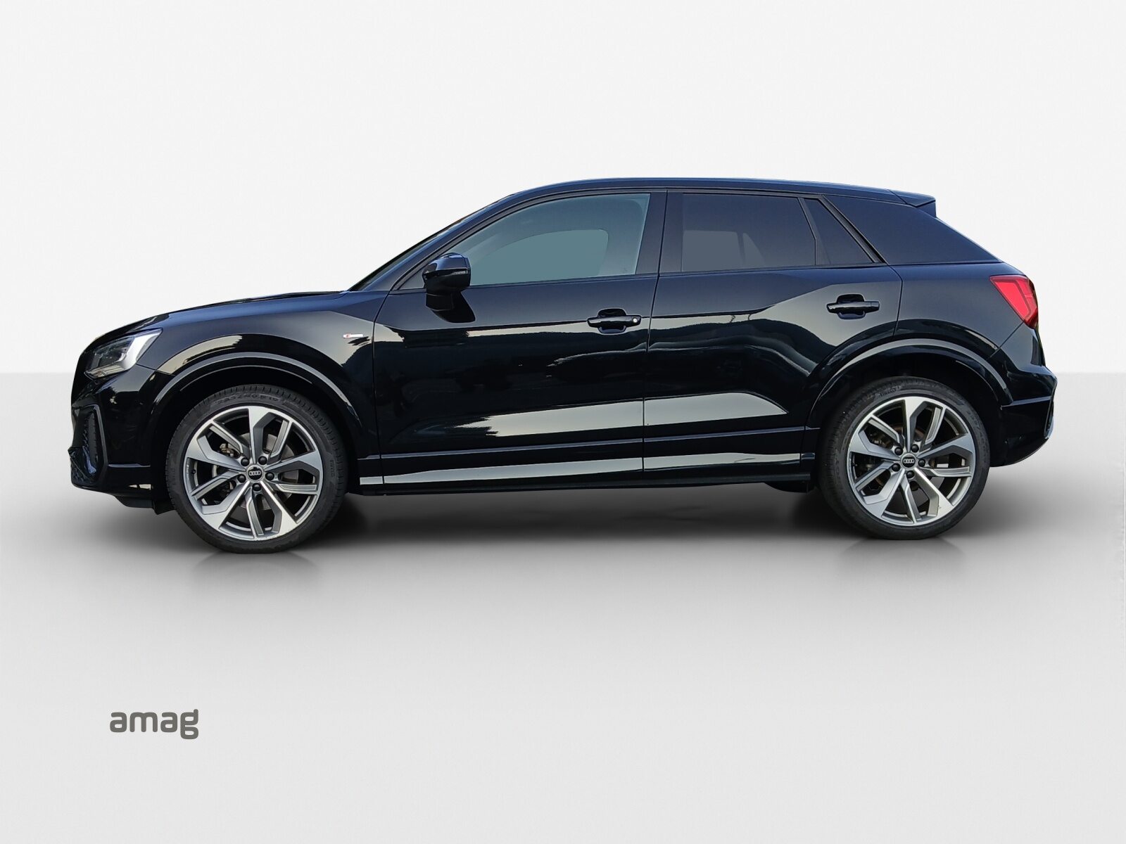 AUDI Q2 40 TFSI S line Attraction, Essence, Occasion / Utilisé, Automatique - 3