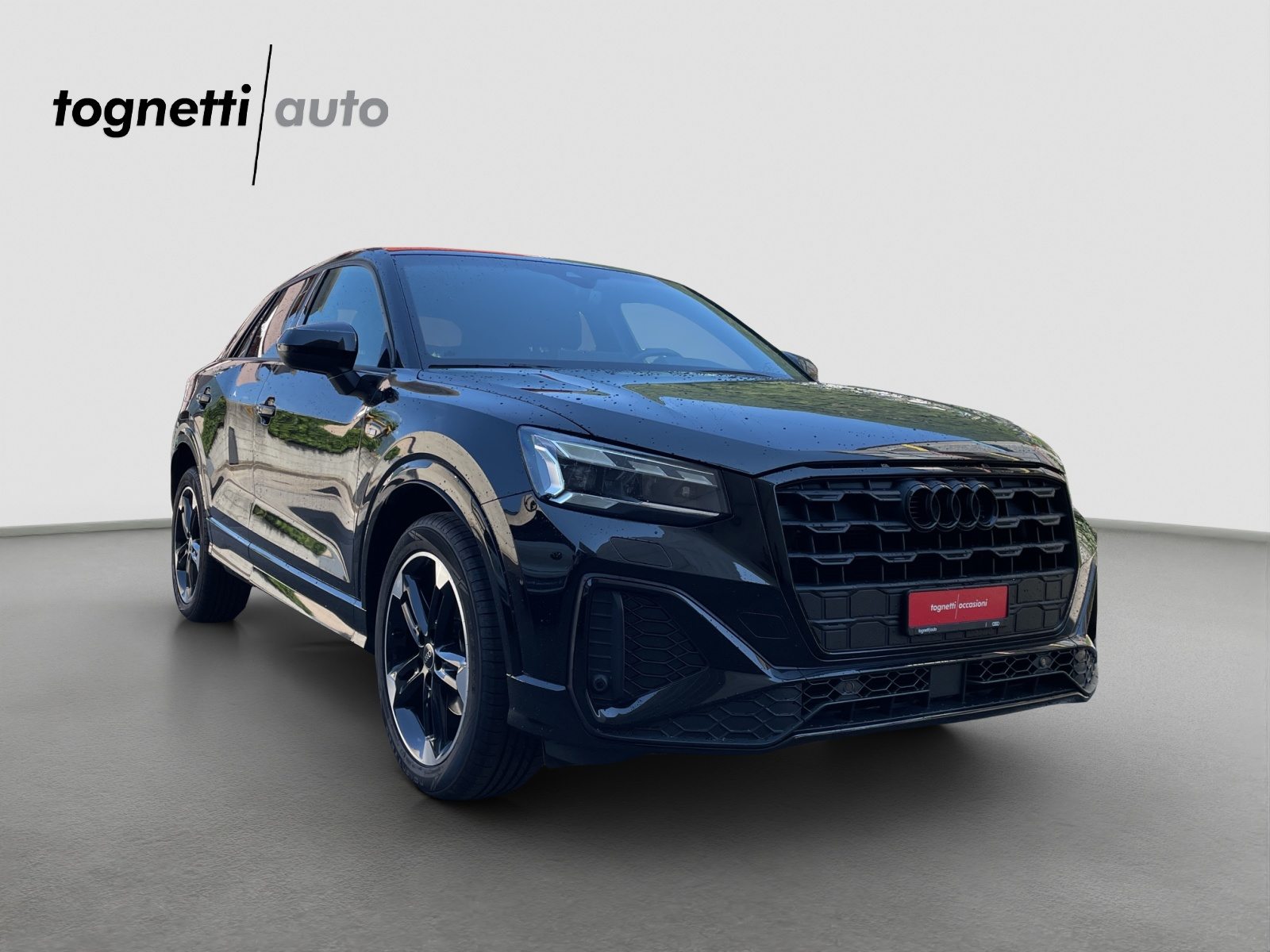 AUDI Q2 35 TFSI S line, Petrol, Second hand / Used, Automatic - 2