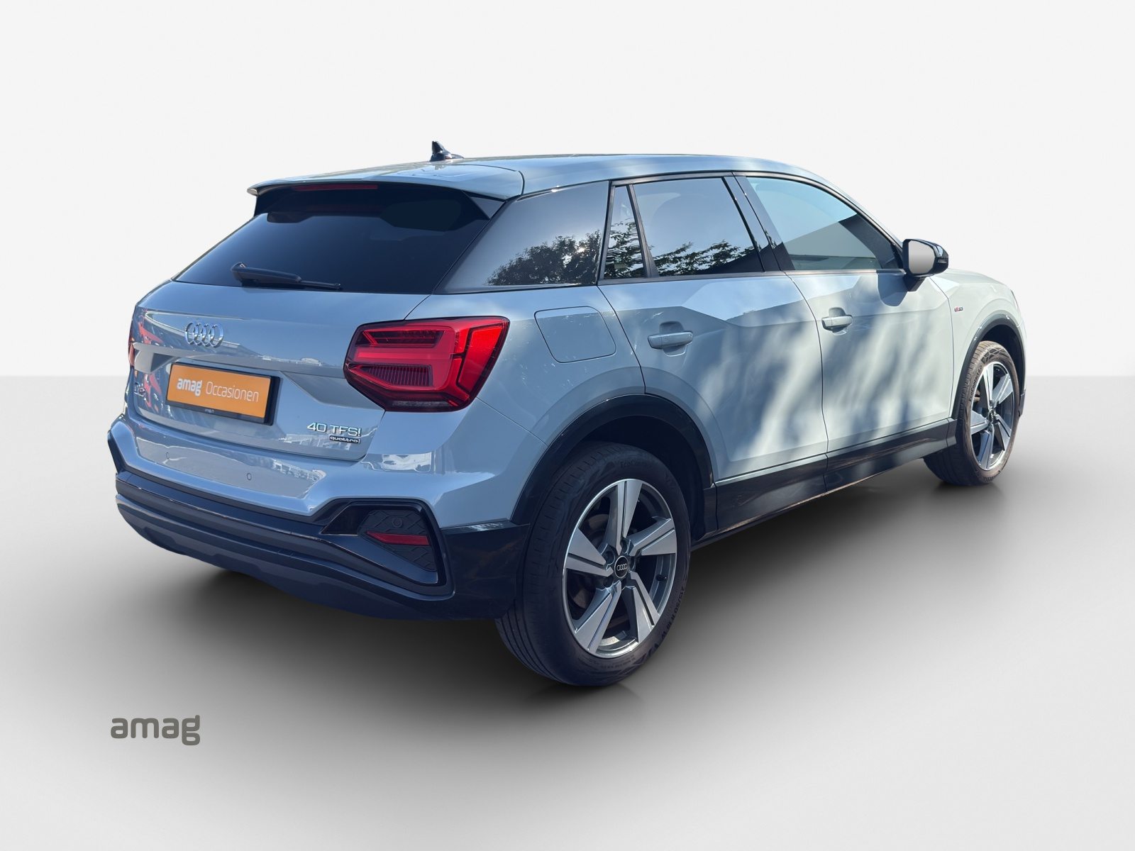 AUDI Q2 40 TFSI S line, Essence, Occasion / Utilisé, Automatique - 5