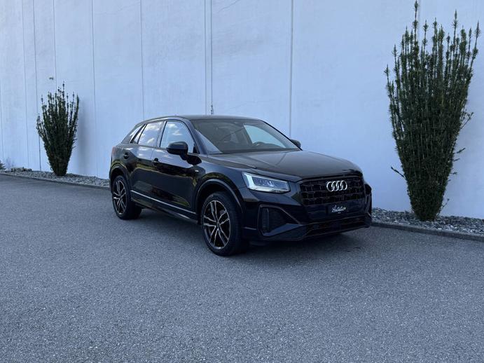 AUDI Q2 35 TFSI S line S-tronic, Essence, Occasion / Utilisé, Automatique