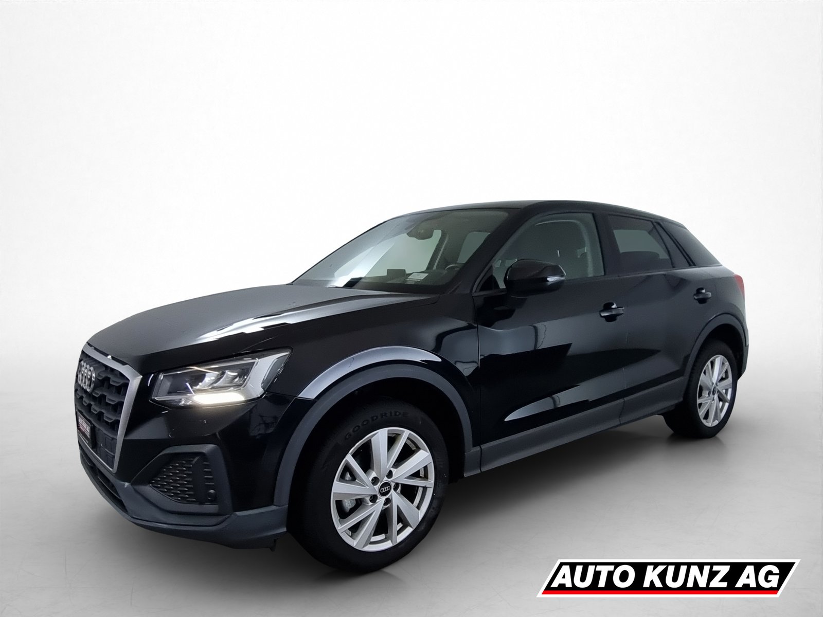 AUDI Q2 1.5 35 TFSI S-Tronic, Petrol, Second hand / Used, Automatic