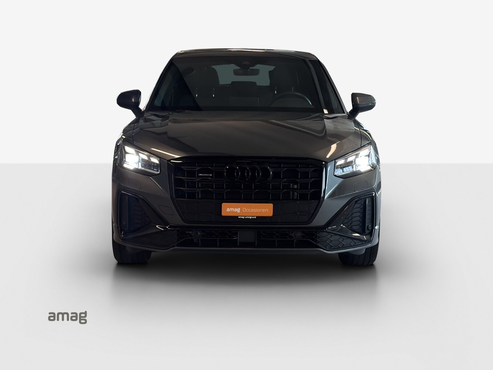 AUDI Q2 40 TFSI S line, Benzin, Occasion / Gebraucht, Automatik - 7