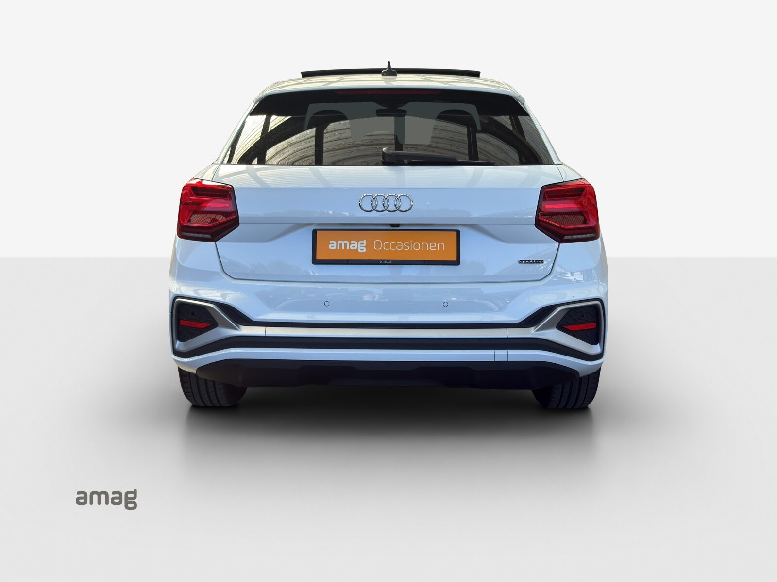 AUDI Q2 40 TFSI S line Attraction, Benzin, Occasion / Gebraucht, Automatik - 4