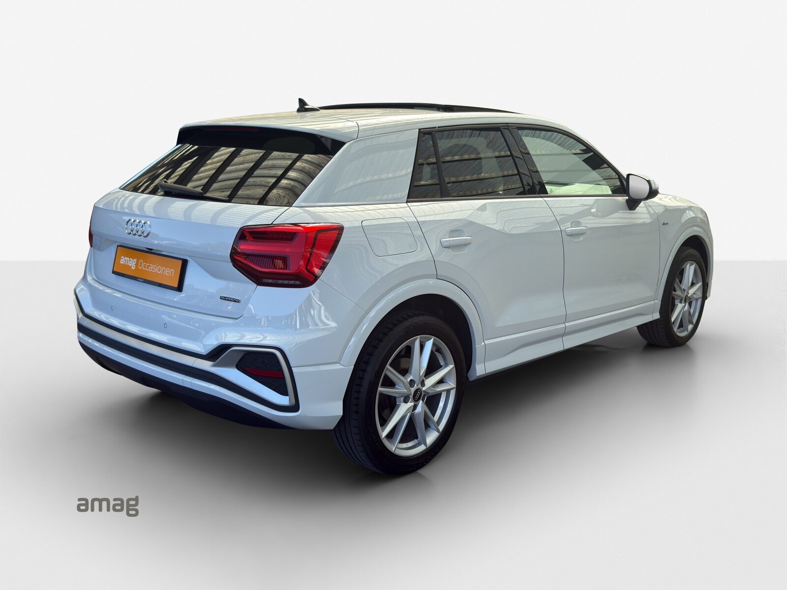 AUDI Q2 40 TFSI S line Attraction, Benzin, Occasion / Gebraucht, Automatik - 5