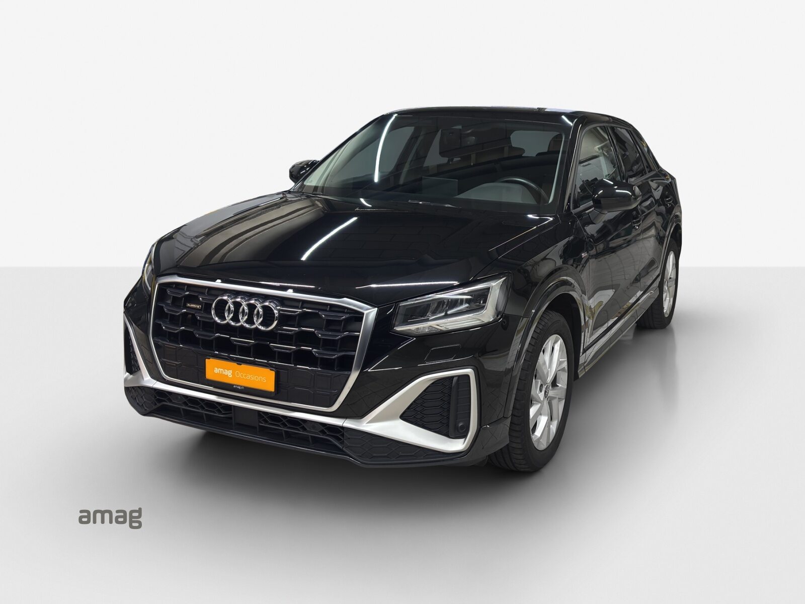 AUDI Q2 35 TDI S line