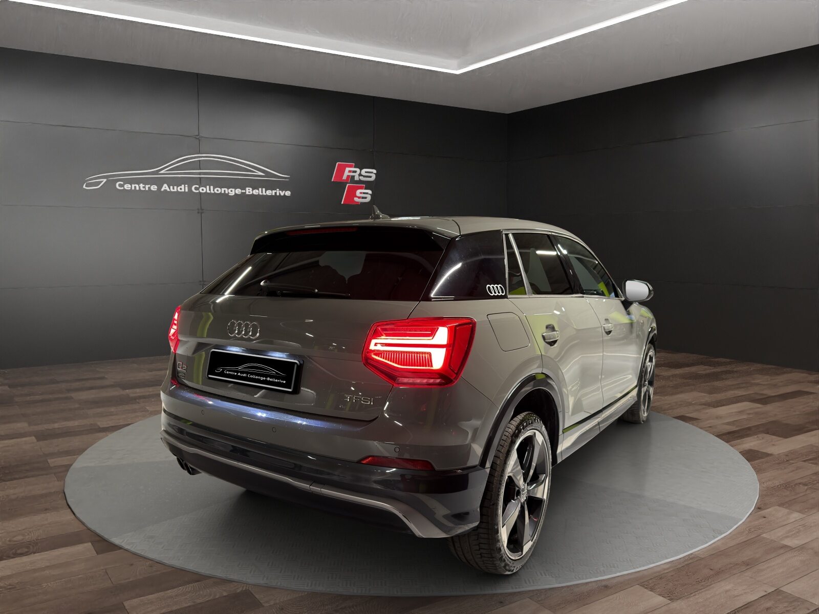 AUDI Q2 sport, Benzin, Occasion / Gebraucht, Automatik - 6