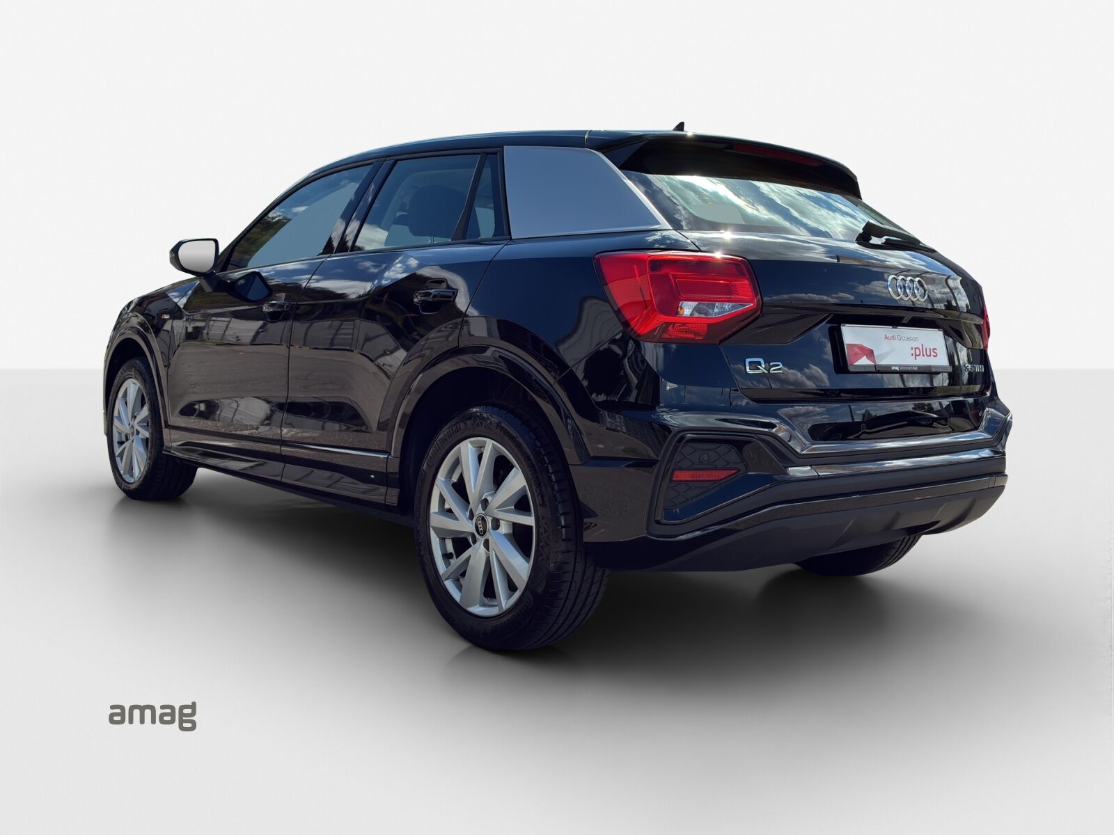 AUDI Q2 35 TFSI S line, Petrol, Second hand / Used, Automatic - 3