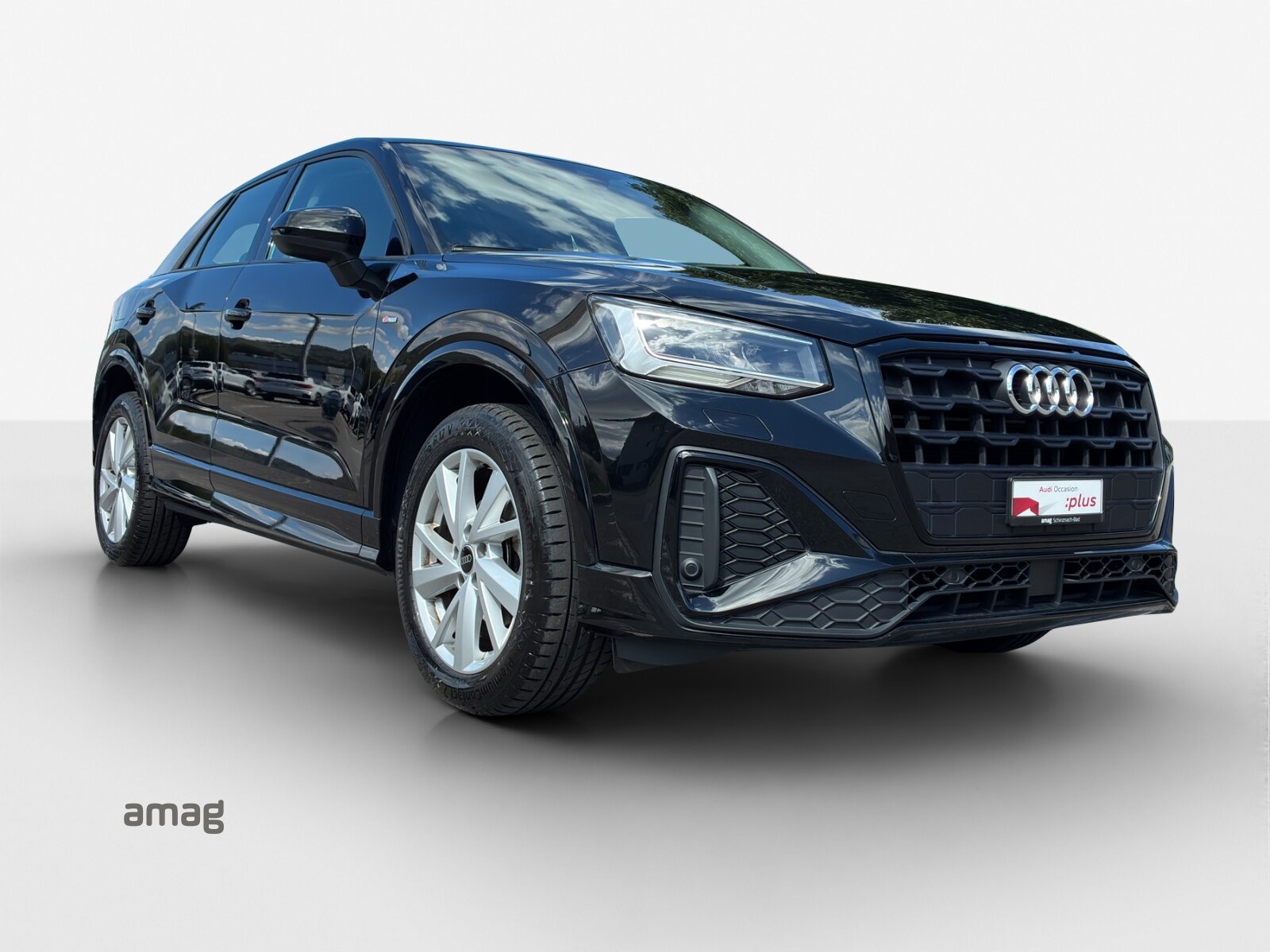 AUDI Q2 35 TFSI S line, Petrol, Second hand / Used, Automatic - 6