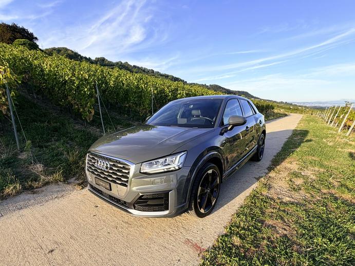 AUDI Q2 40 TFSI Sport quattro S-tronic, Essence, Occasion / Utilisé, Automatique