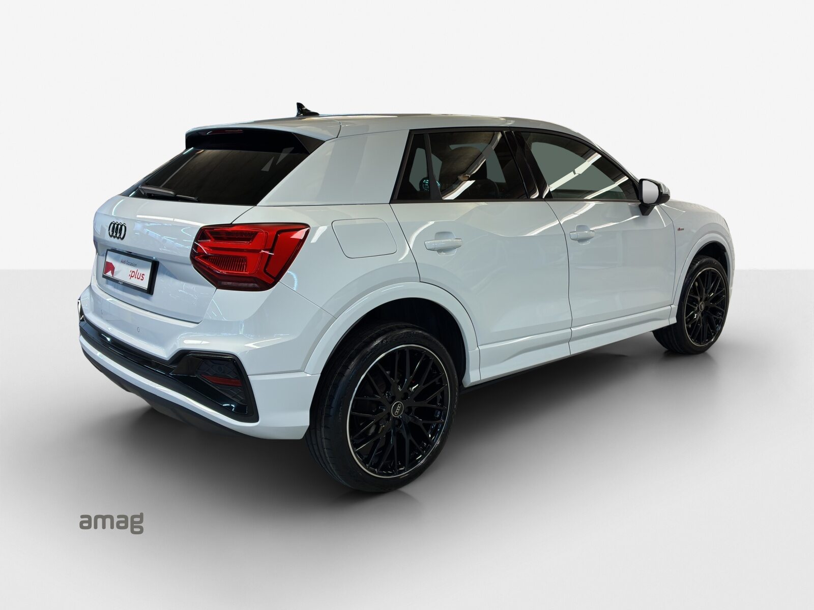 AUDI Q2 40 TFSI S line Attraction, Benzin, Occasion / Gebraucht, Automatik - 5