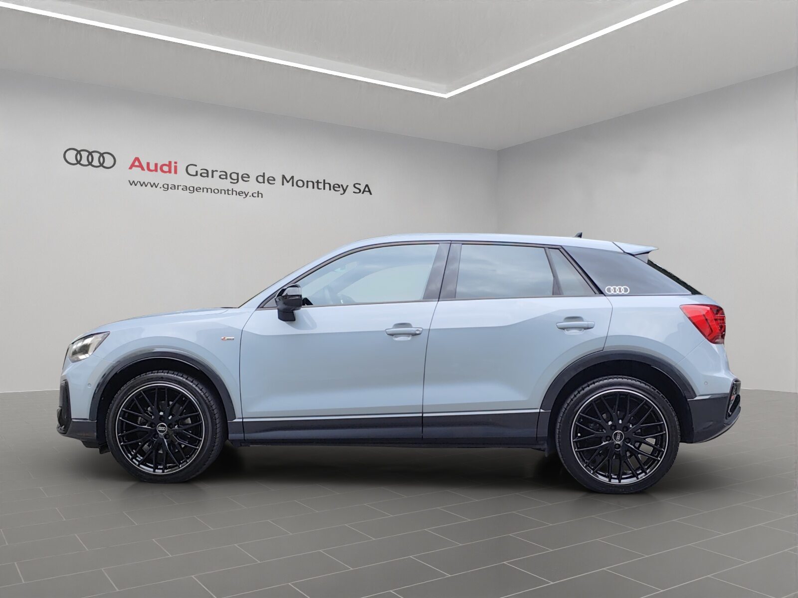 AUDI Q2 40 TFSI S line Attraction, Benzina, Occasioni / Usate, Automatico - 2
