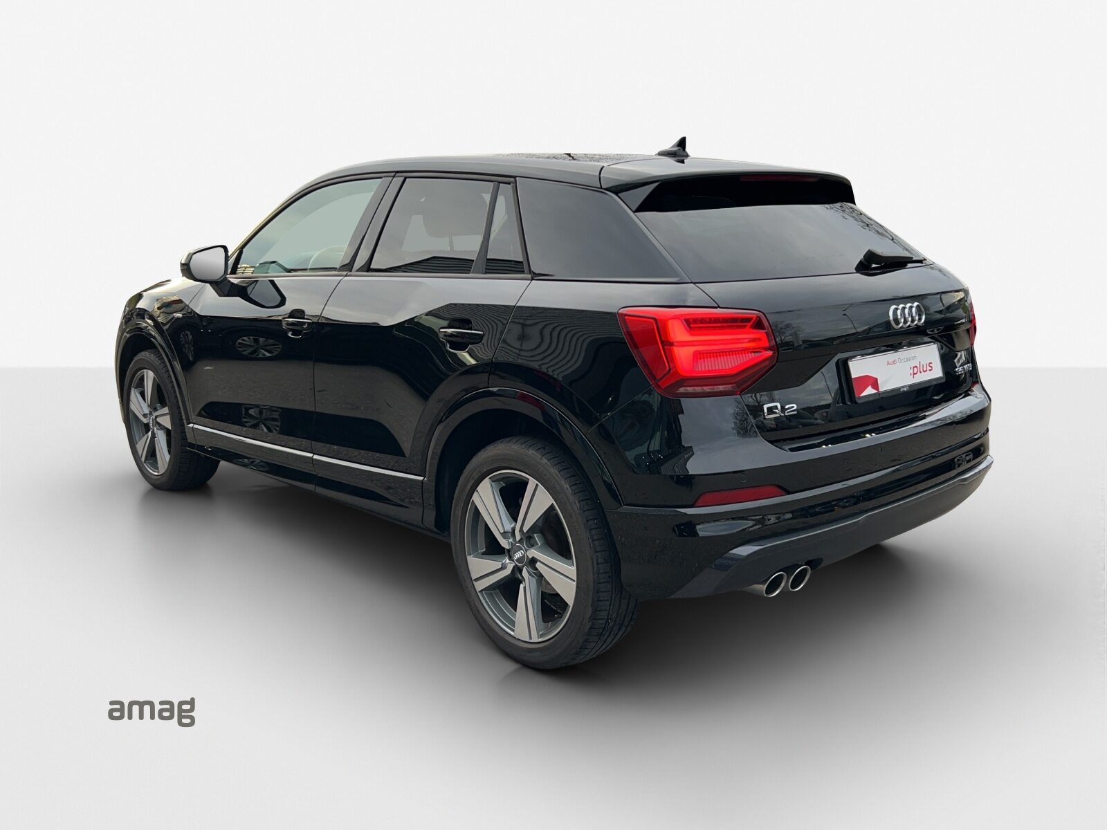 AUDI Q2 35 TFSI sport Attraction, Petrol, Second hand / Used, Automatic - 3