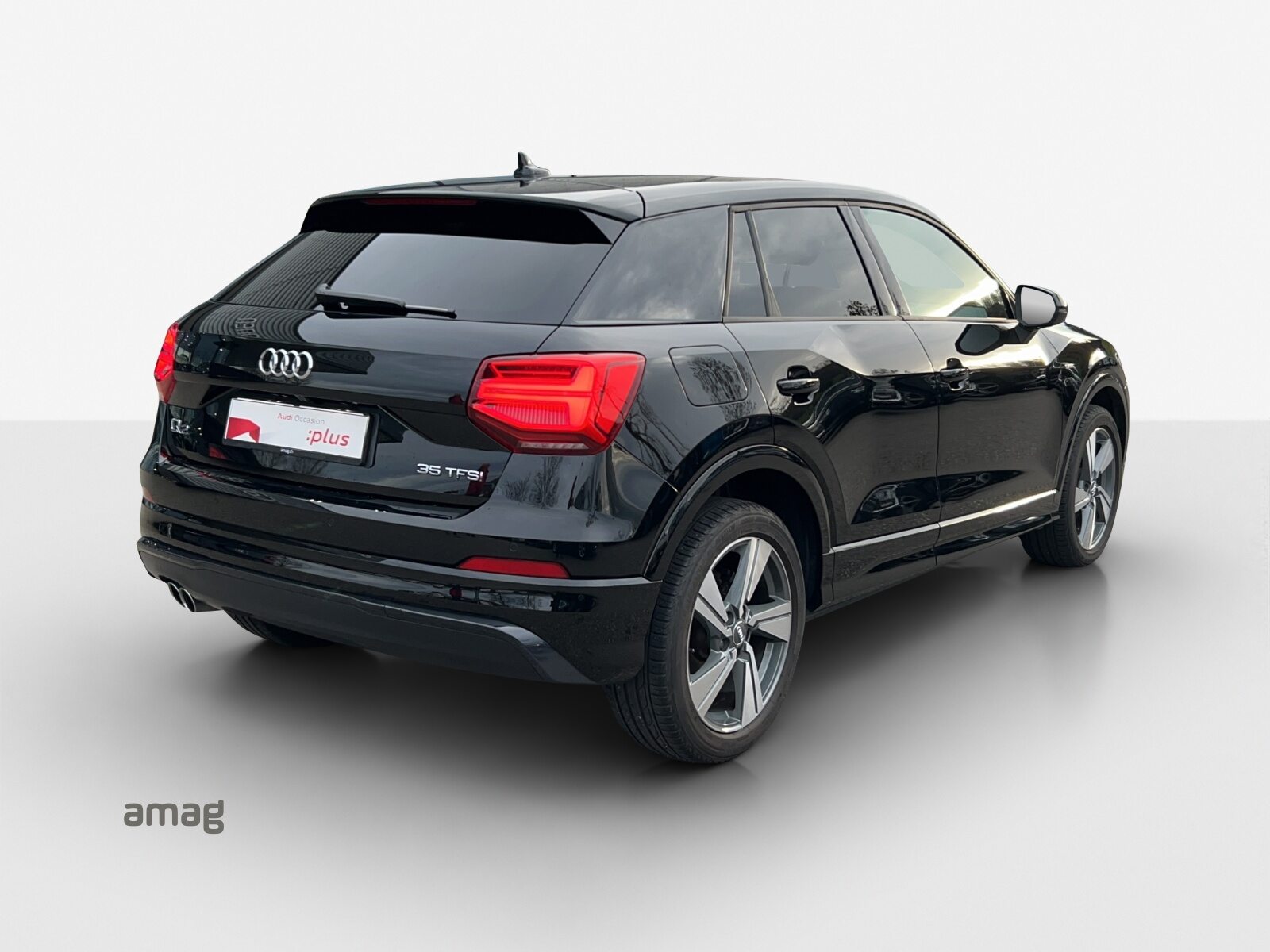 AUDI Q2 35 TFSI sport Attraction, Petrol, Second hand / Used, Automatic - 5