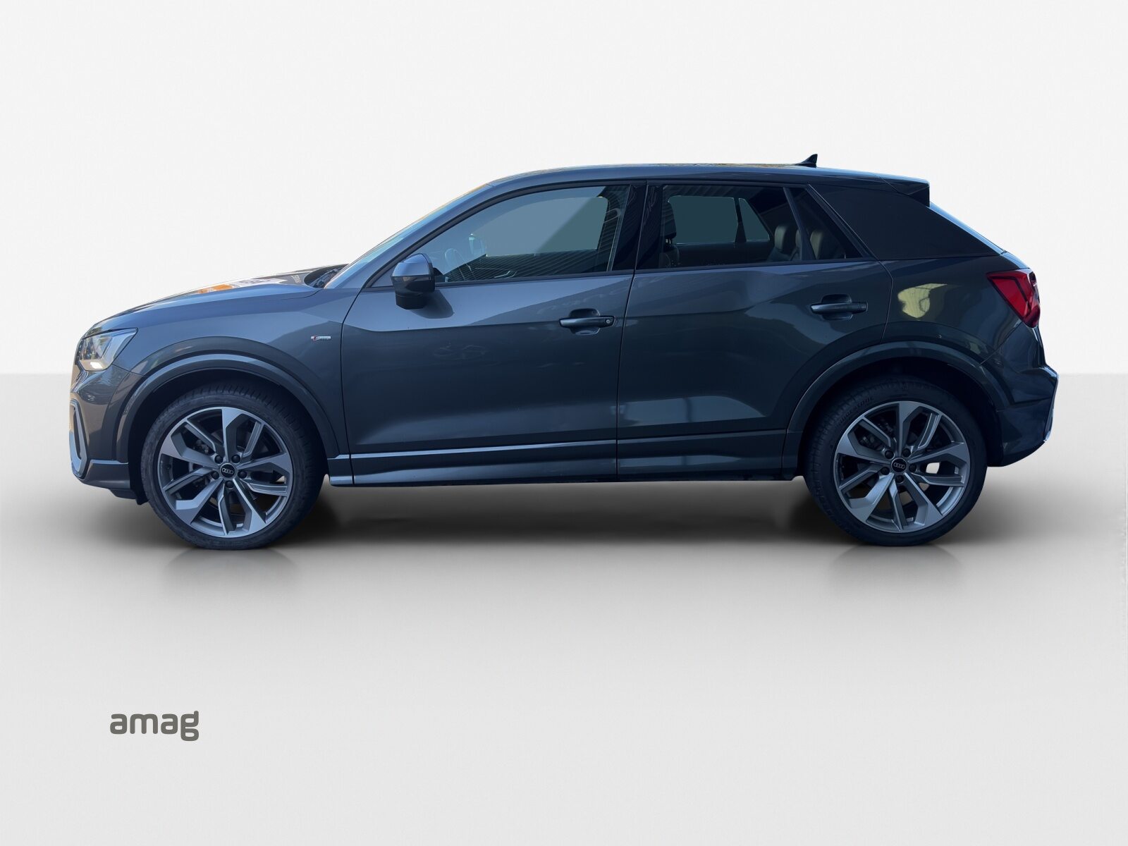 AUDI Q2 35 TFSI S line, Benzin, Occasion / Gebraucht, Automatik - 2