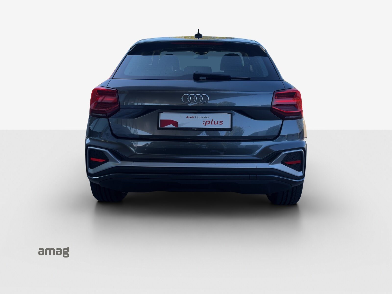 AUDI Q2 35 TFSI S line, Benzin, Occasion / Gebraucht, Automatik - 4