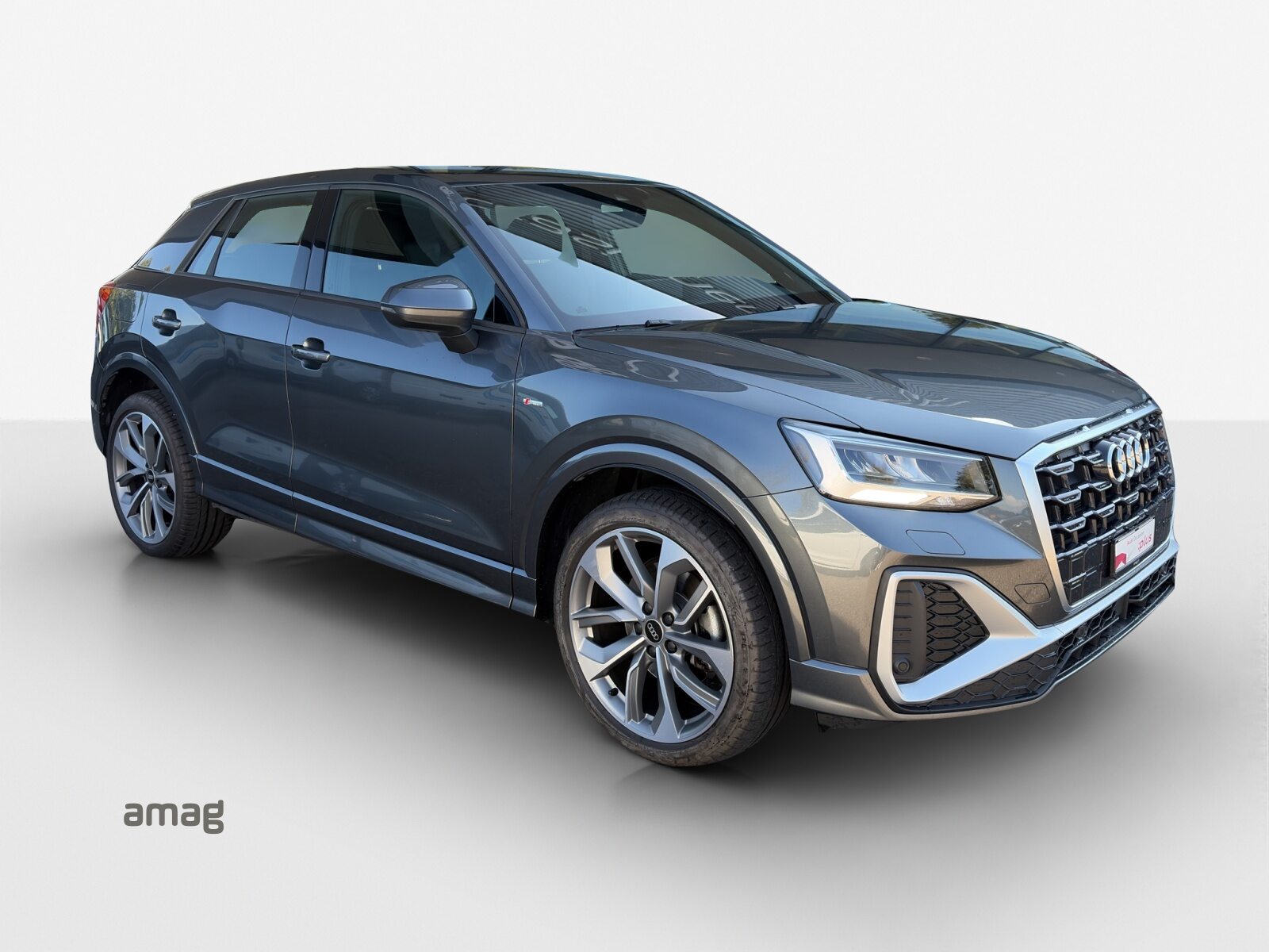AUDI Q2 35 TFSI S line, Benzin, Occasion / Gebraucht, Automatik - 6