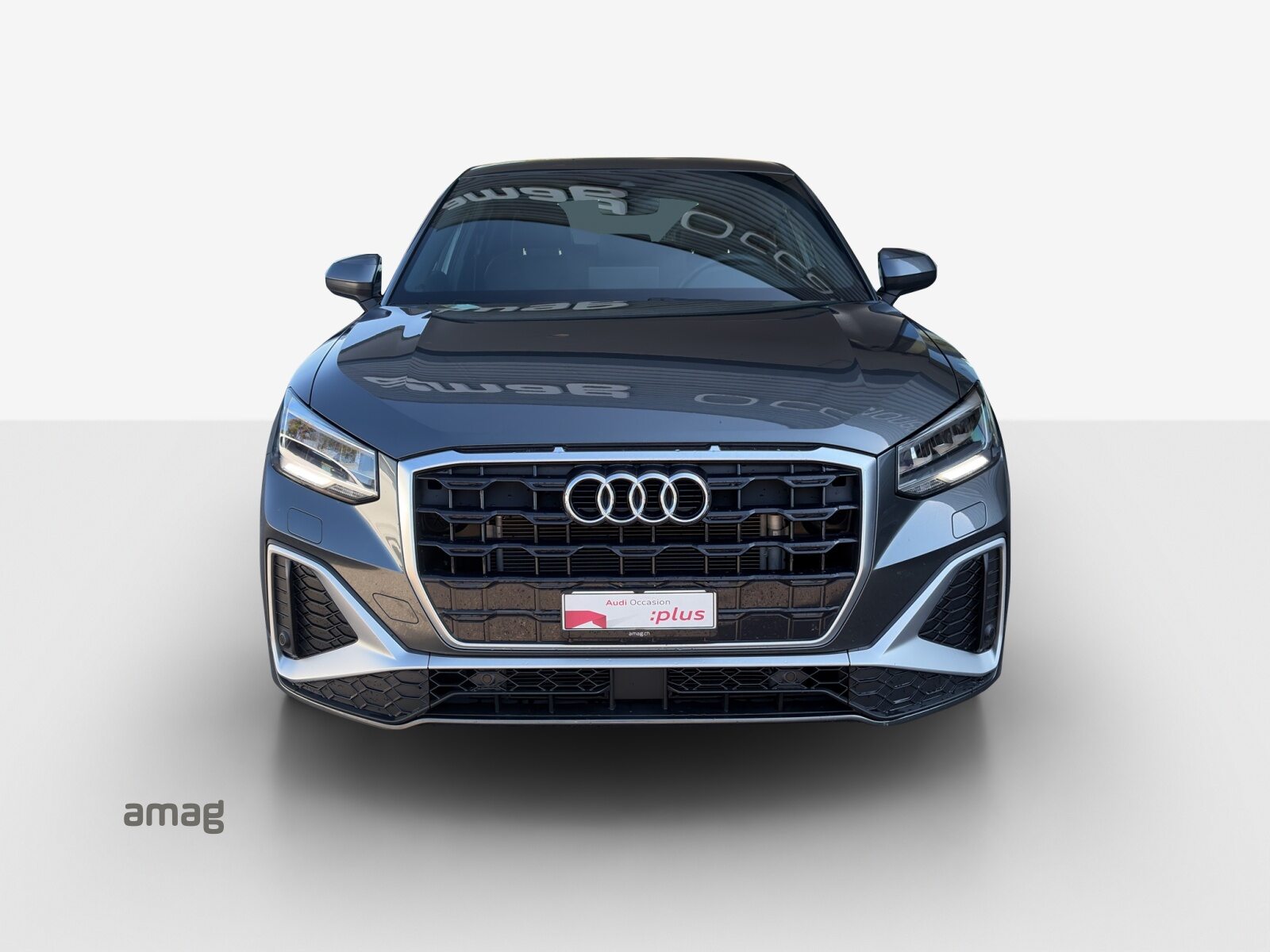 AUDI Q2 35 TFSI S line, Benzin, Occasion / Gebraucht, Automatik - 7