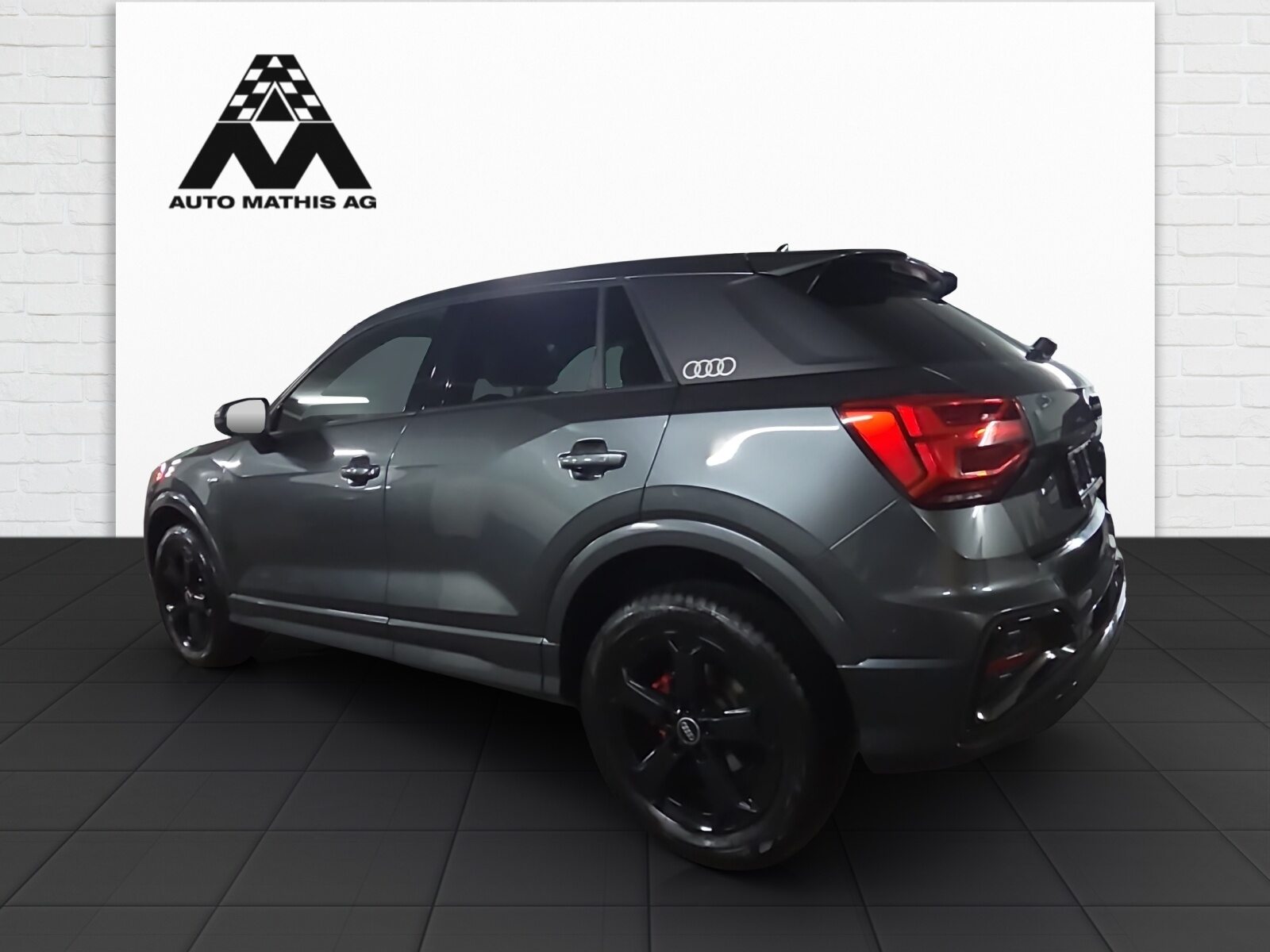 AUDI Q2 40 TFSI S line, Benzin, Occasion / Gebraucht, Automatik - 4