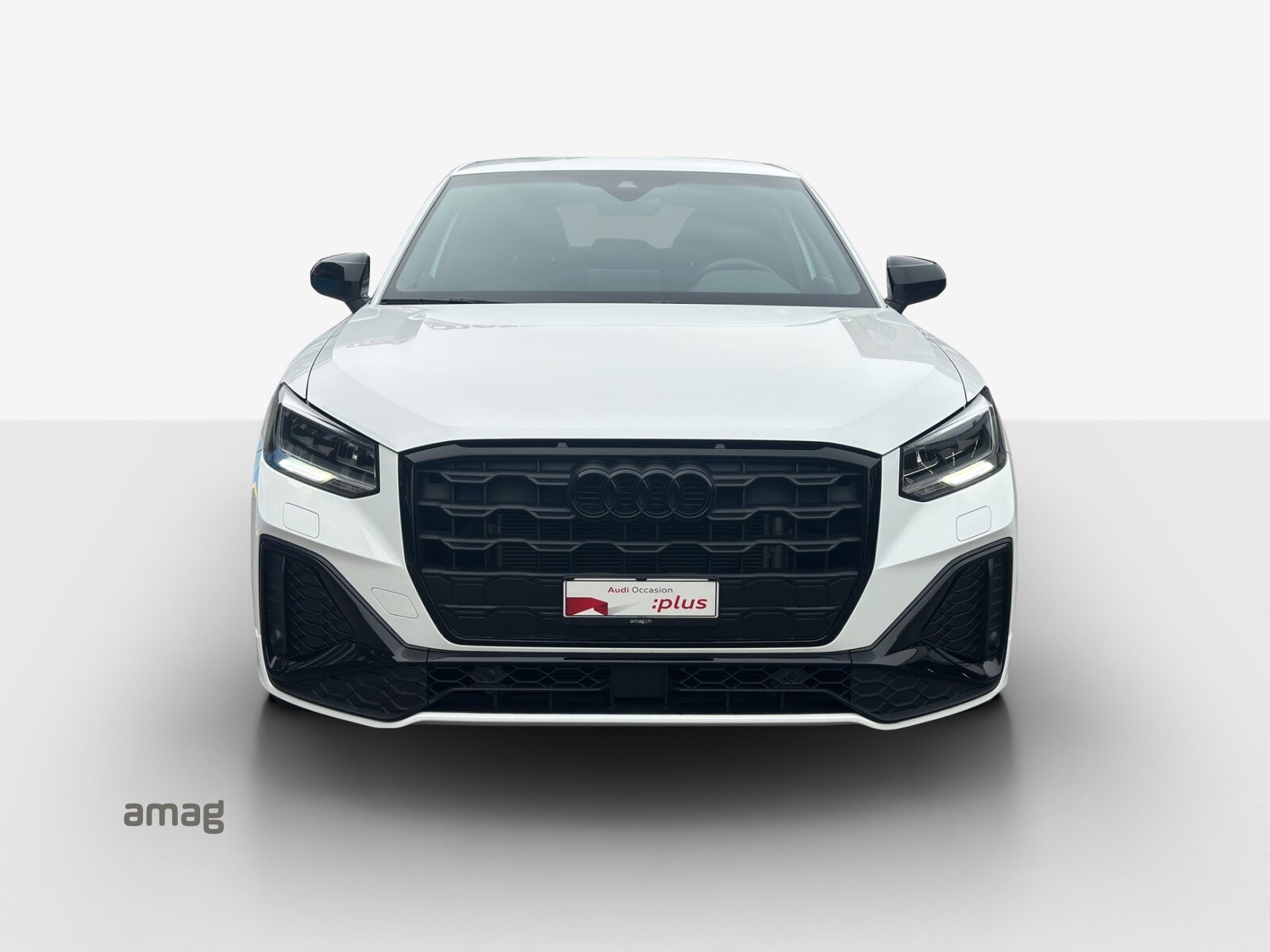 AUDI Q2 35 TFSI S line, Benzin, Occasion / Gebraucht, Automatik - 7