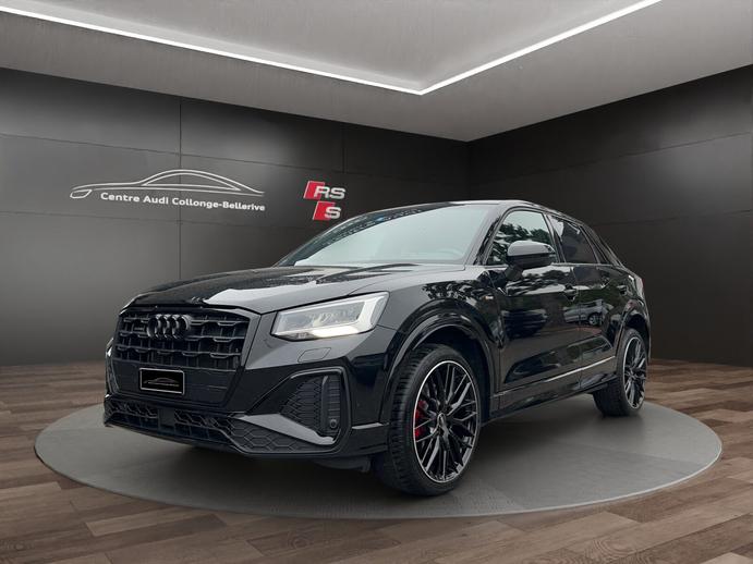 AUDI Q2 40 TFSI S line Attraction, Benzin, Occasion / Gebraucht, Automatik