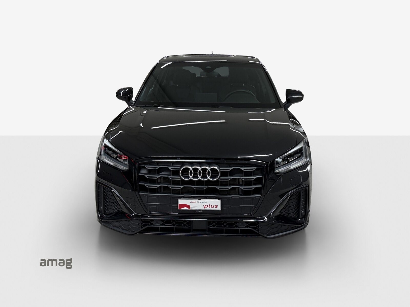 AUDI Q2 35 TFSI S line, Benzin, Occasion / Gebraucht, Automatik - 7