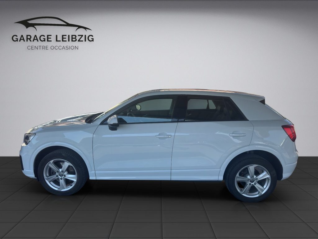 AUDI Q2 1.6 TDI Sport, Diesel, Second hand / Used, Manual - 2