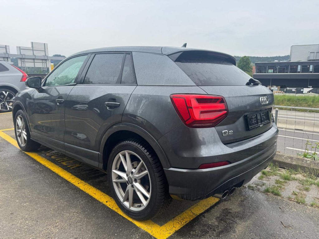 AUDI Q2 2.0 TFSI Design quattro S-Tronic, Petrol, Second hand / Used, Automatic - 6