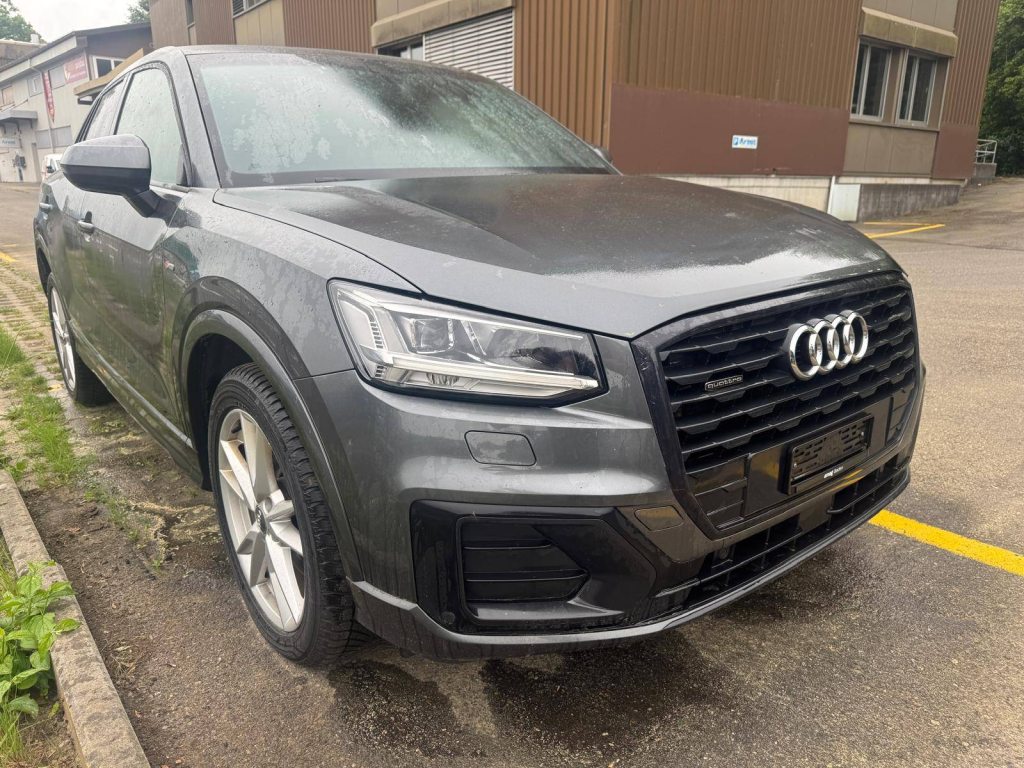 AUDI Q2 2.0 TFSI Design quattro S-Tronic, Petrol, Second hand / Used, Automatic - 2