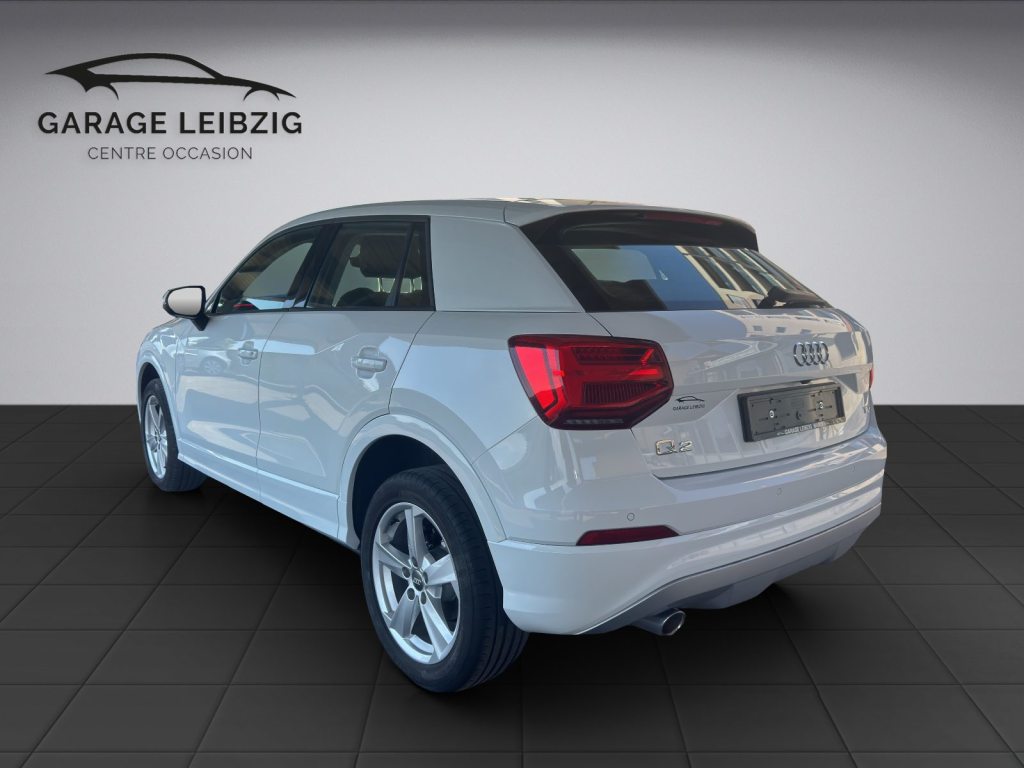 AUDI Q2 1.6 TDI Sport, Diesel, Second hand / Used, Manual - 3