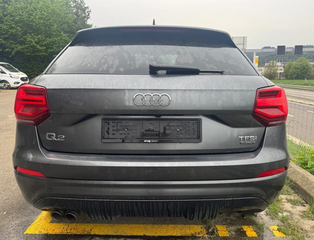 AUDI Q2 2.0 TFSI Design quattro S-Tronic, Petrol, Second hand / Used, Automatic - 5