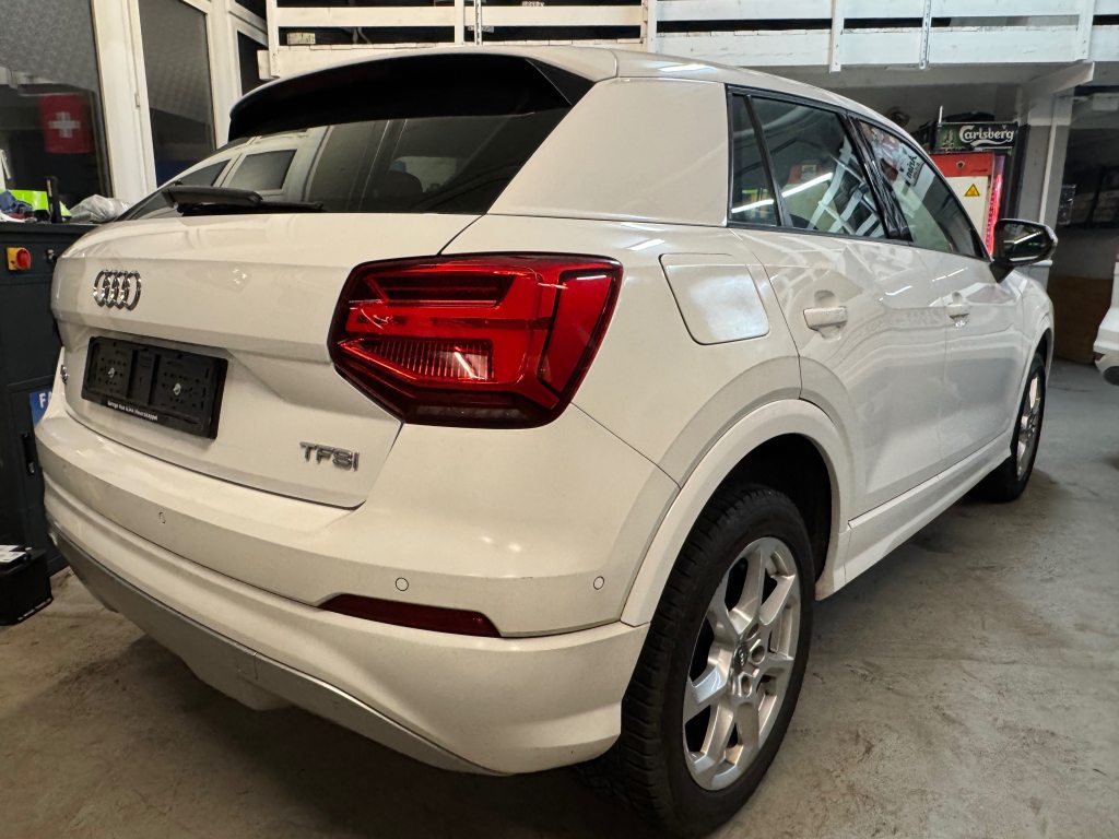 AUDI Q2 1.4 TFSI Sport, Benzina, Occasioni / Usate, Manuale - 4