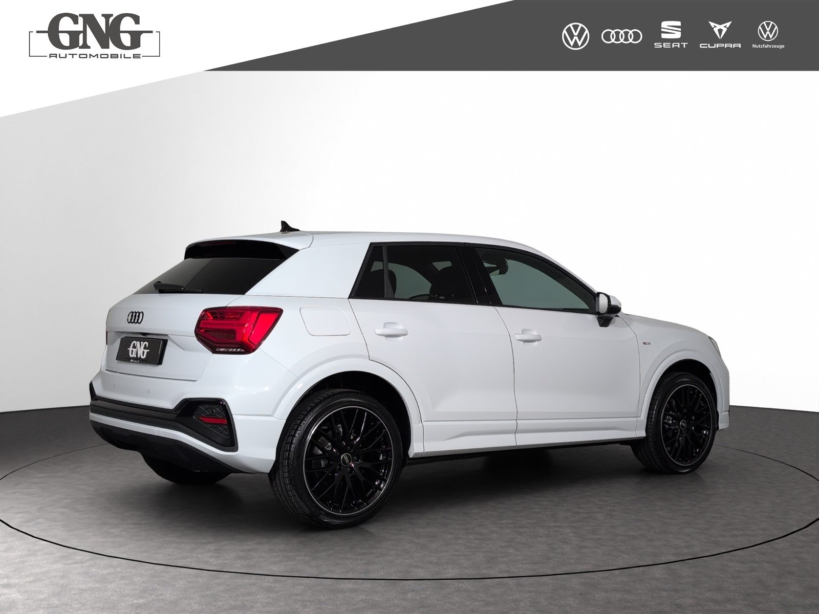 AUDI Q2 35 TFSI S line, Petrol, Ex-demonstrator, Automatic - 3