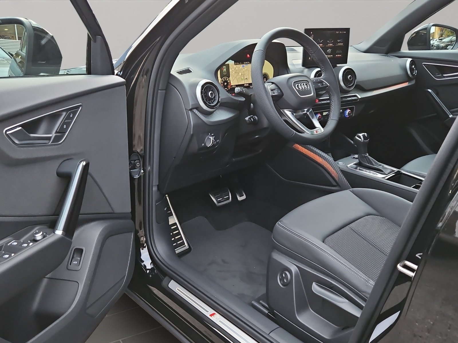 AUDI Q2 35 TFSI S line S-tronic, Benzina, Auto dimostrativa, Automatico - 5