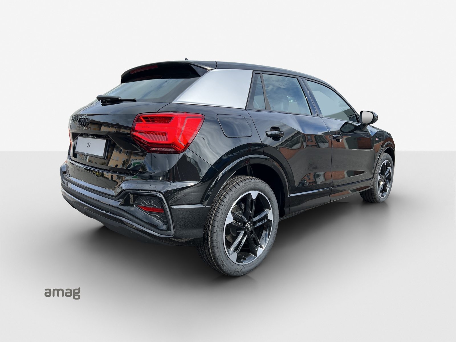 AUDI Q2 35 TFSI S line, Petrol, Ex-demonstrator, Automatic - 5