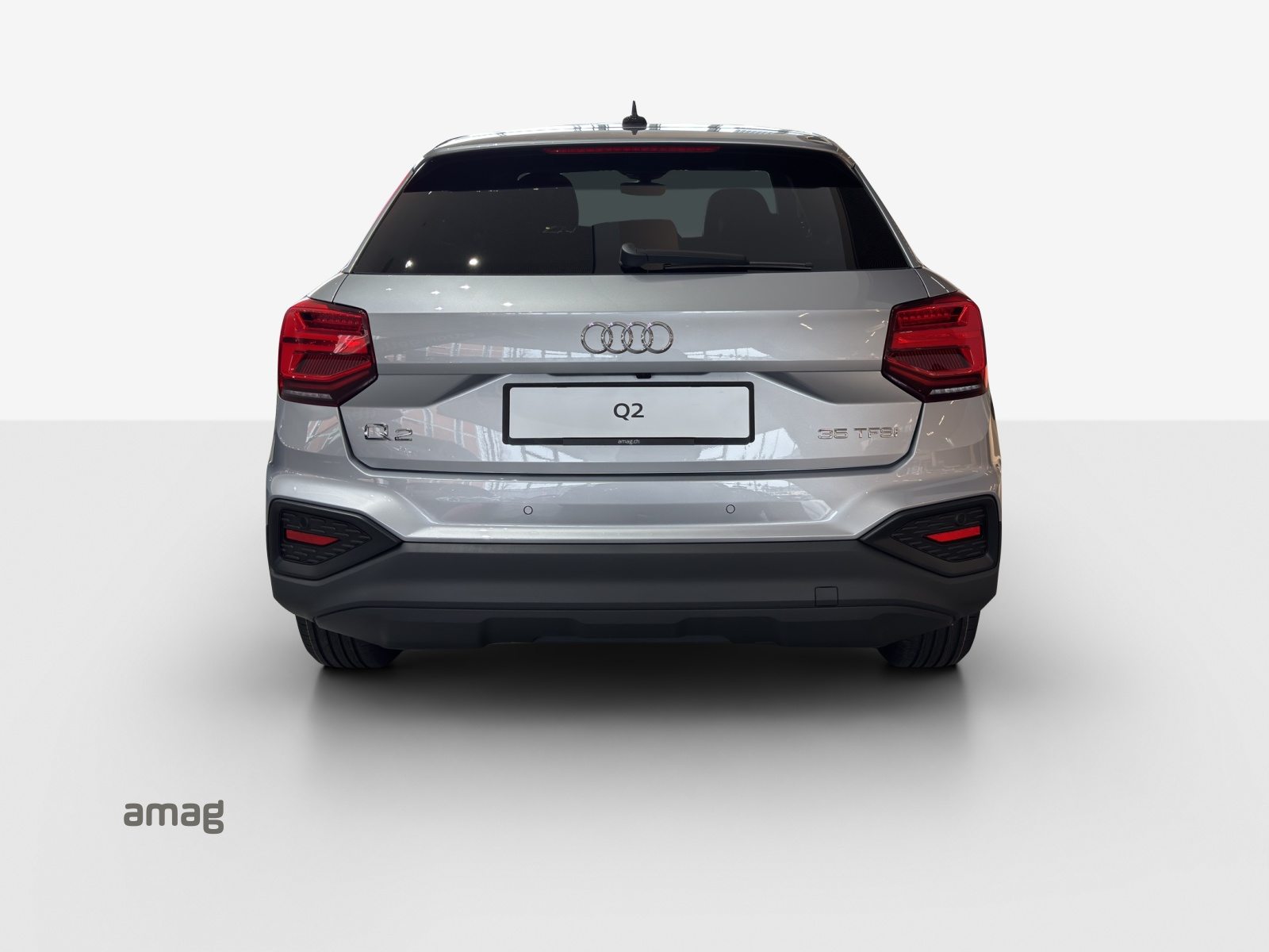 AUDI Q2 35 TFSI, Petrol, Automatic - 4