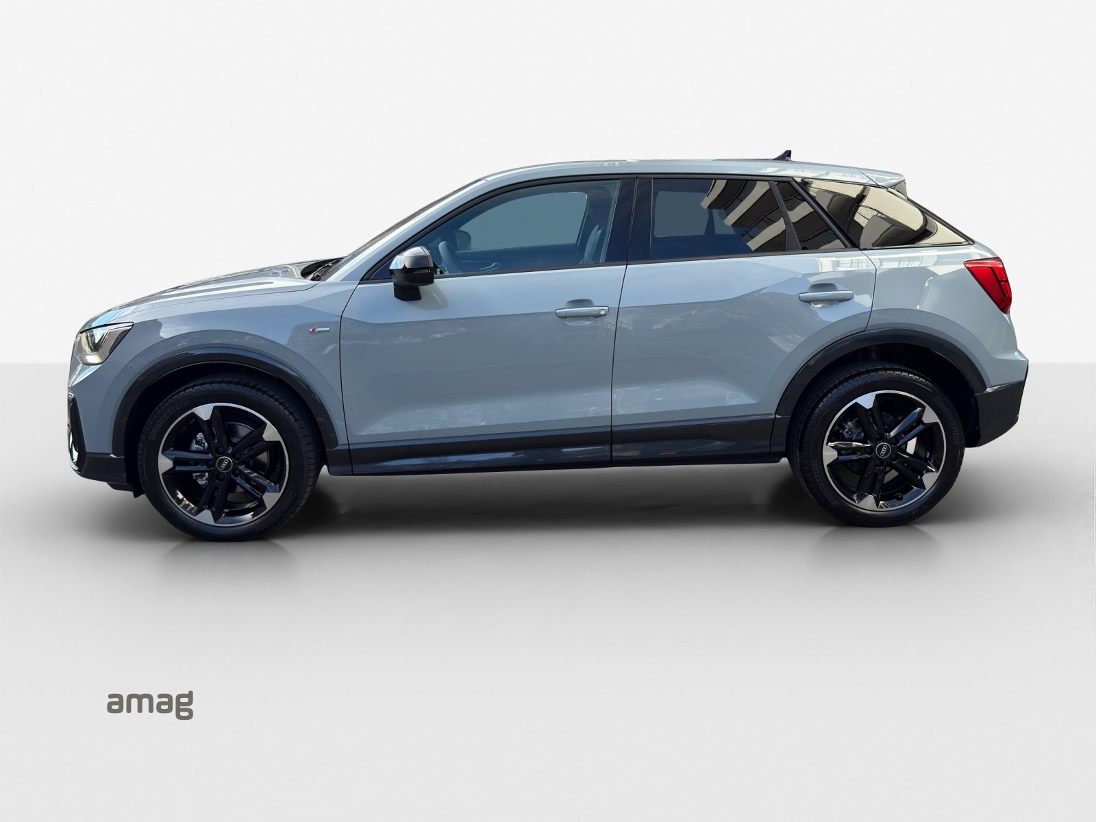 AUDI Q2 35 TFSI S line, Benzin, Automatik - 2