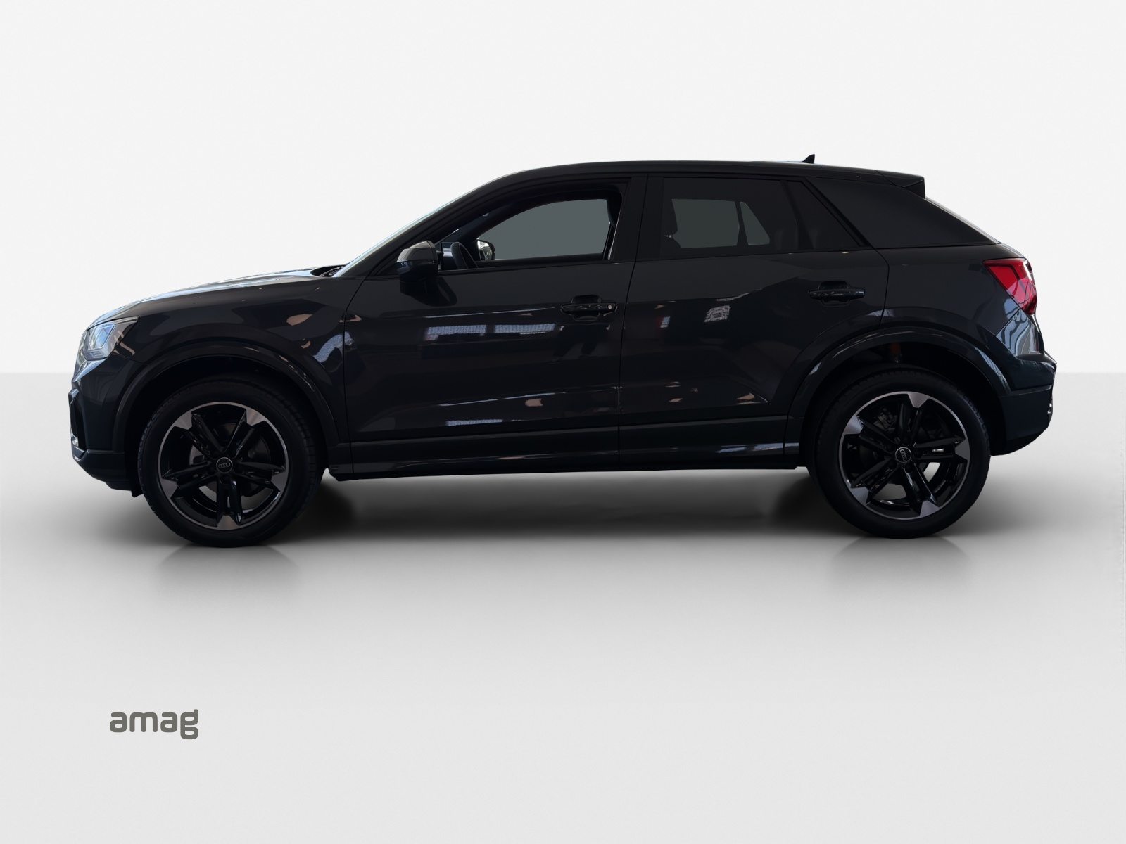 AUDI Q2 35 TFSI advanced, Petrol, Automatic - 2