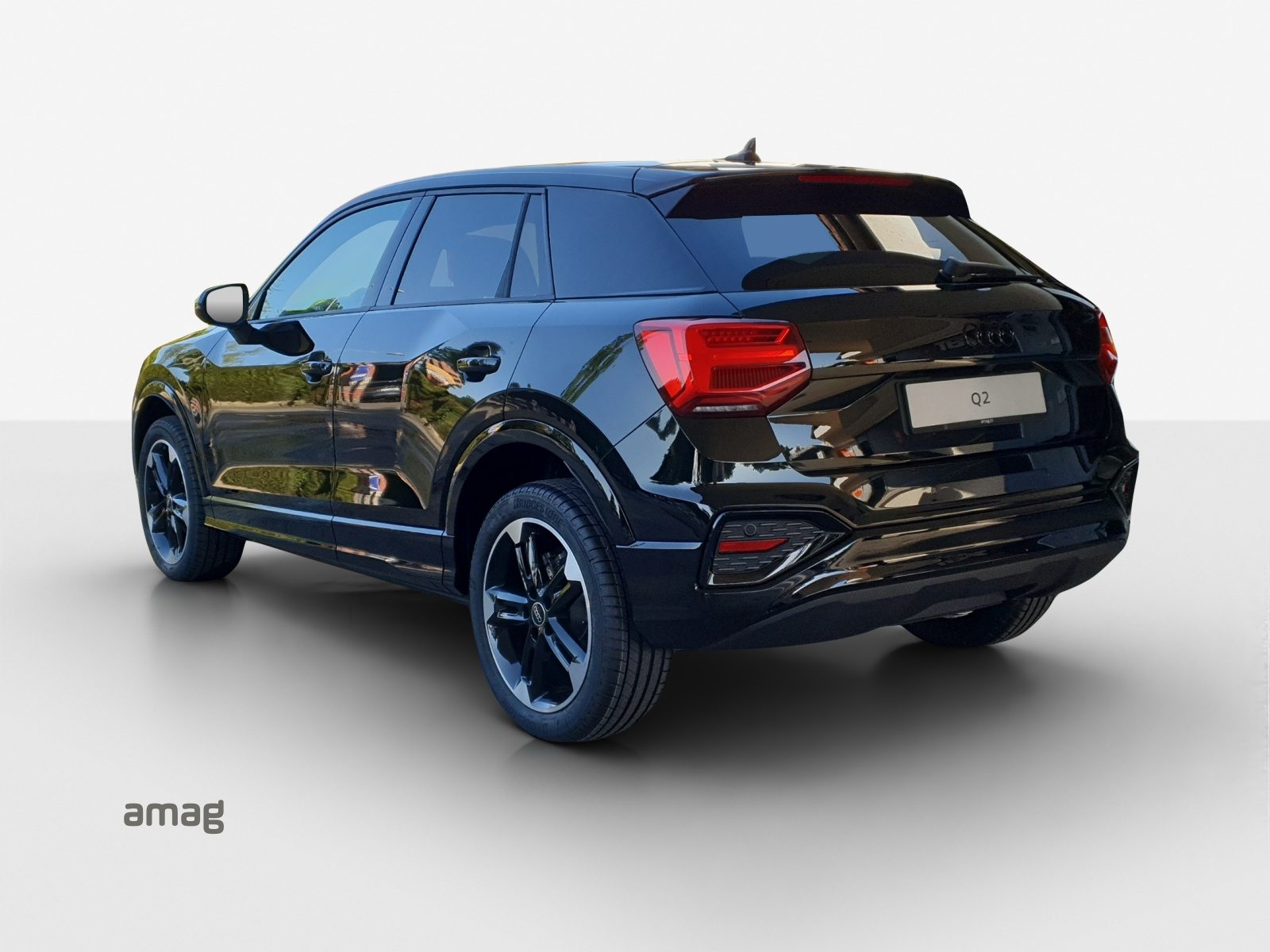 AUDI Q2 35 TFSI advanced, Benzin, Automatik - 3
